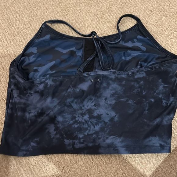 Like new reversible blue with top - Picture 2 of 3